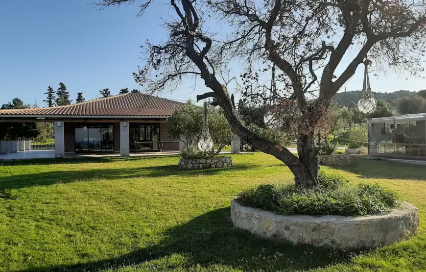 “Arekia” stone built maisonette close to the beach