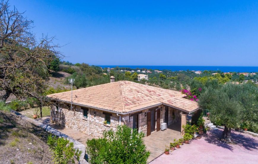 “Collina” – Εξοχική Villa 2 υπνοδωματίων