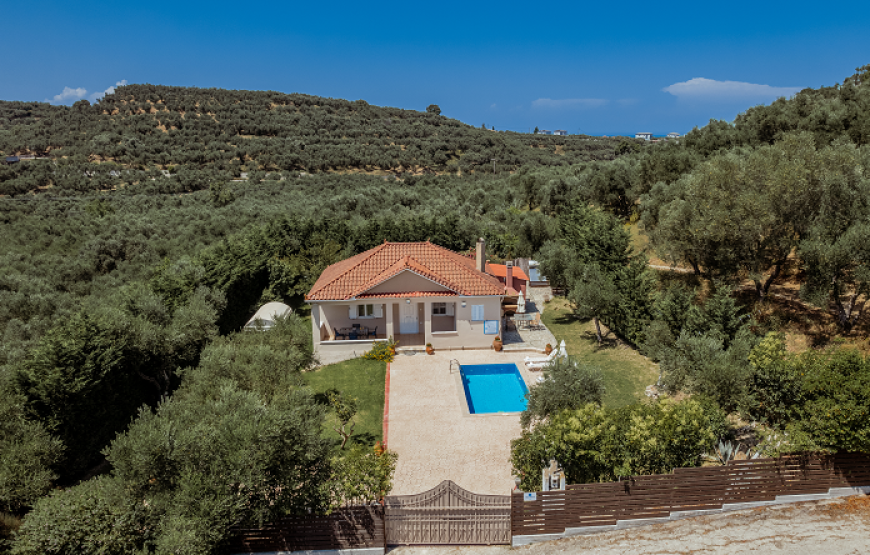 Planos Villa with private pool