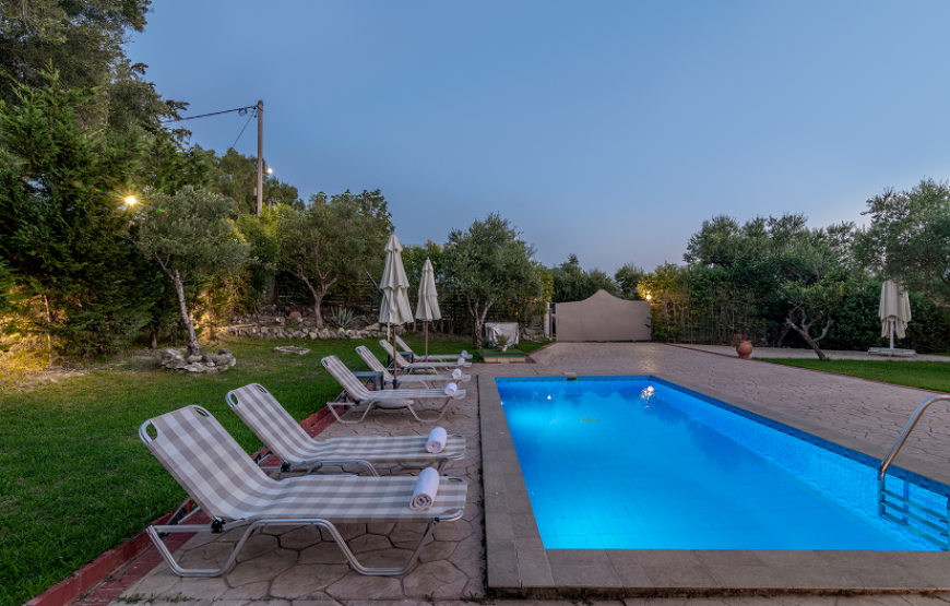 Planos Villa with private pool