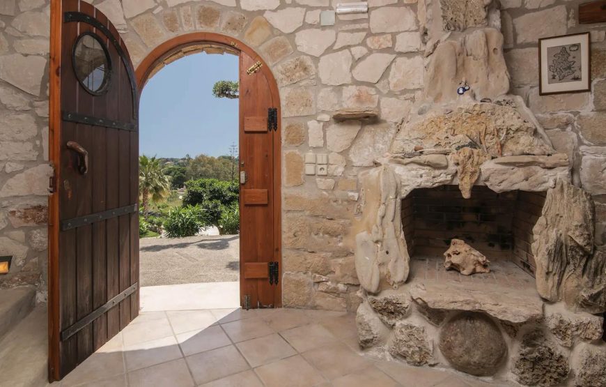 “Gerakomylos” Stone country house