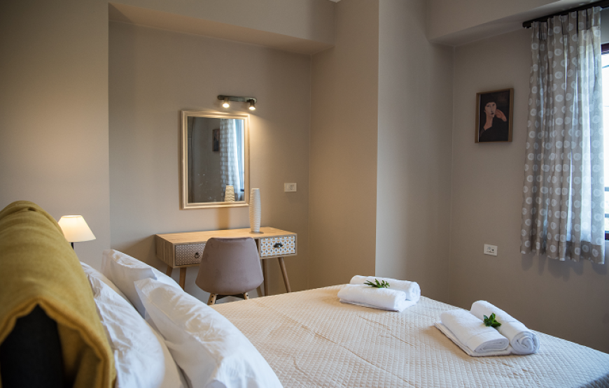 Akrotiri Sea View Suites – II