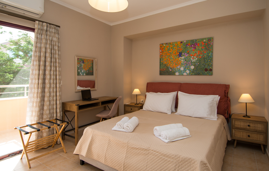 Akrotiri Sea View Suites – I