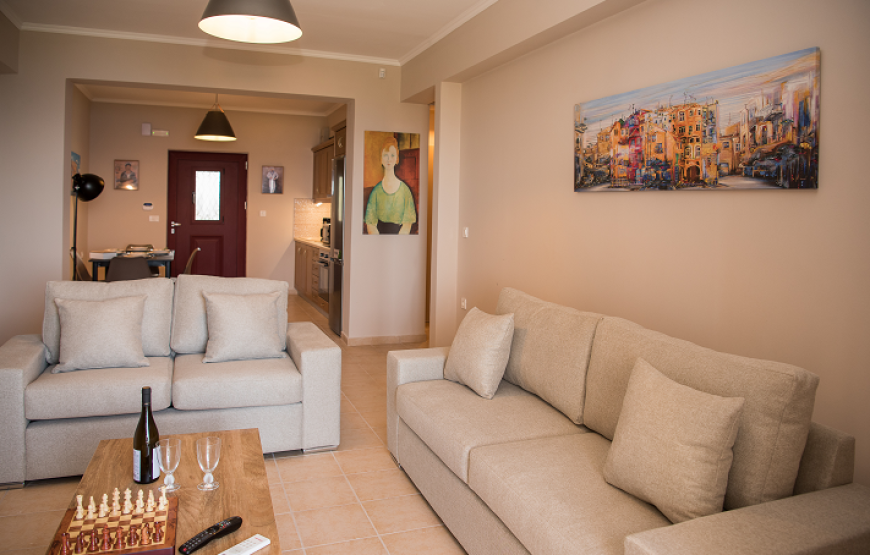 Akrotiri Sea View Suites – I